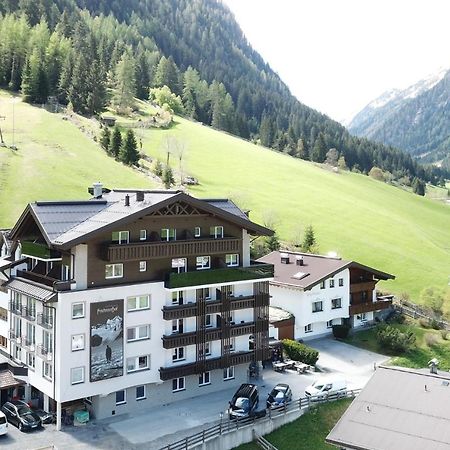 Aktivhotel Feichtner Hof Kaunertal Eksteriør billede