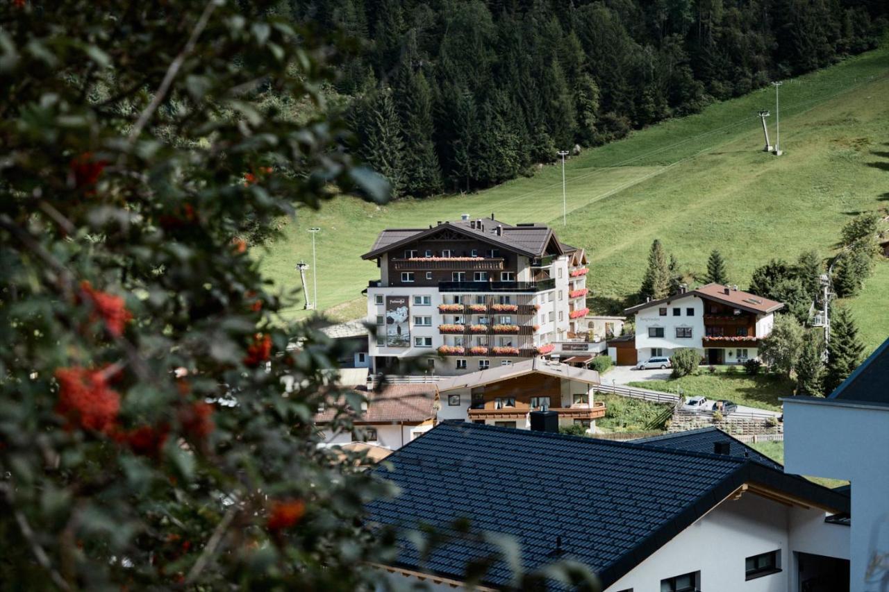 Aktivhotel Feichtner Hof Kaunertal Eksteriør billede